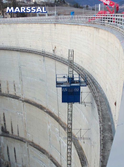 Noleggio Ascensori da cantiere a cabina chiusa  Torino Torino Varese Como Pavia Brescia Lodi